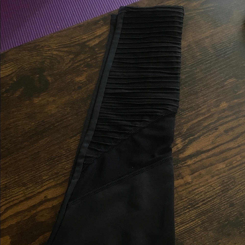 Black Leggings - Picture 6 of 9